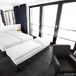 Lindemann's Hotel 3*