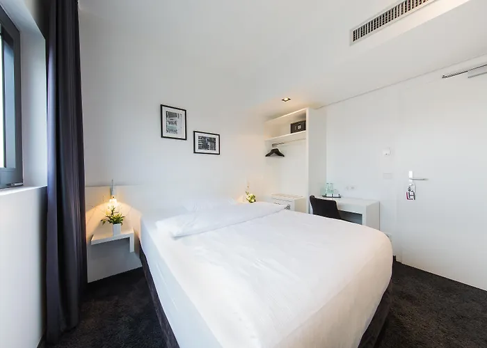 Lindemann's Hotel 3*