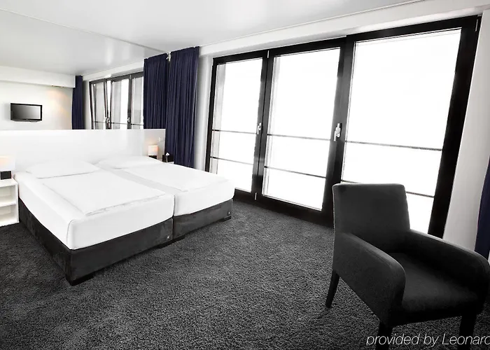 Lindemann's Hotel 3*