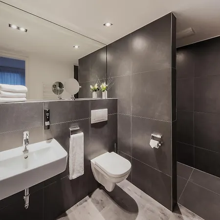 Lindemann's Szálloda 3*